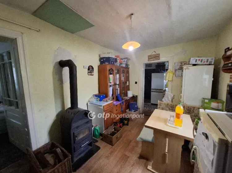 70m2-es családi ház Tarnamérán 1597m2-es telken