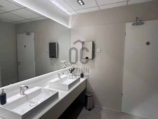 Budapest XI kerületi iroda kiadó 151 m2 modern irodaház
