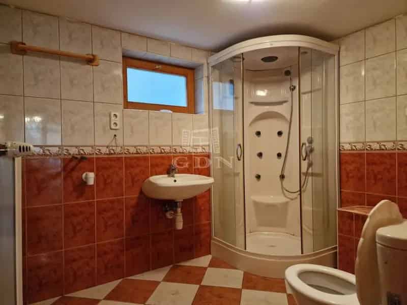 Ház Kiadó , Dunakeszi, Közép-Magyarország