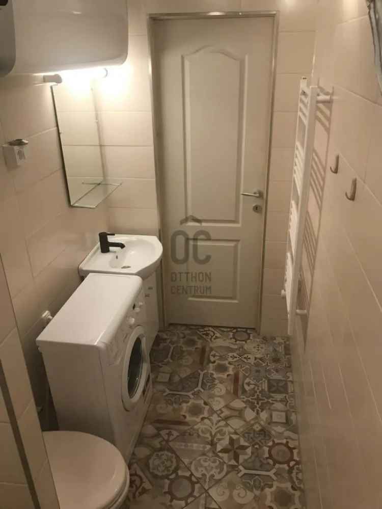Ház Kiadó , Budapest, Közép-Magyarország