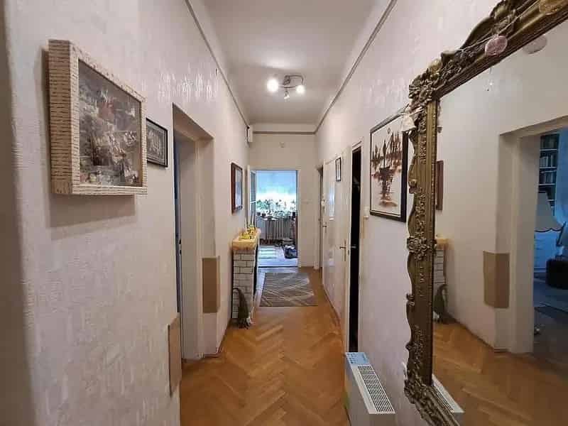 Ház Kiadó , Budapest, Közép-Magyarország