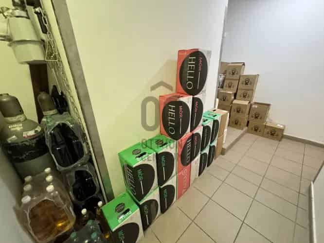 Budapest V. kerületi eladó kereskedelmi ingatlan, UZ017083