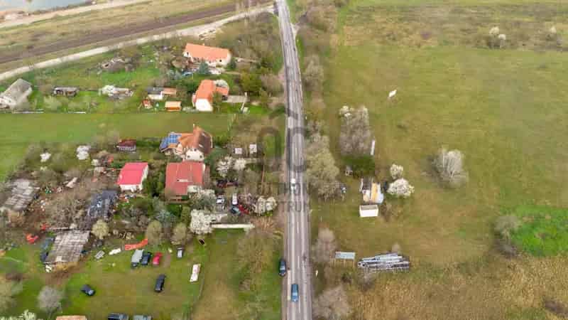 Váci eladó mezőgazdasági ingatlan befektetőknek 7716 nm