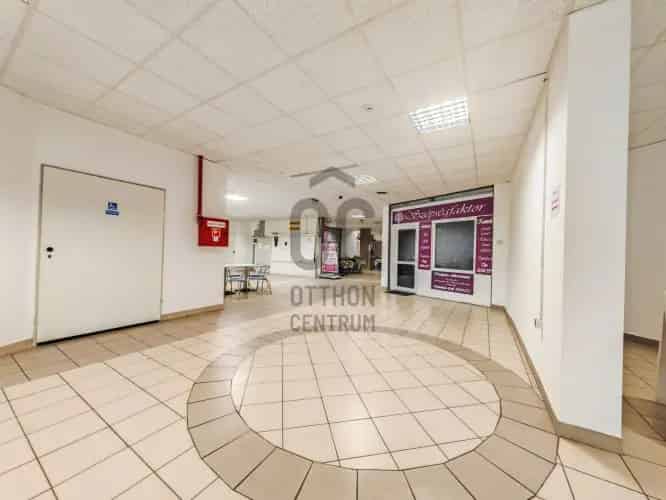 Budapest X. kerületi eladó kereskedelmi ingatlan, UZ018260