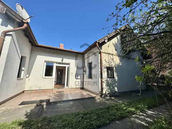 Győri eladó családi ház, H499191