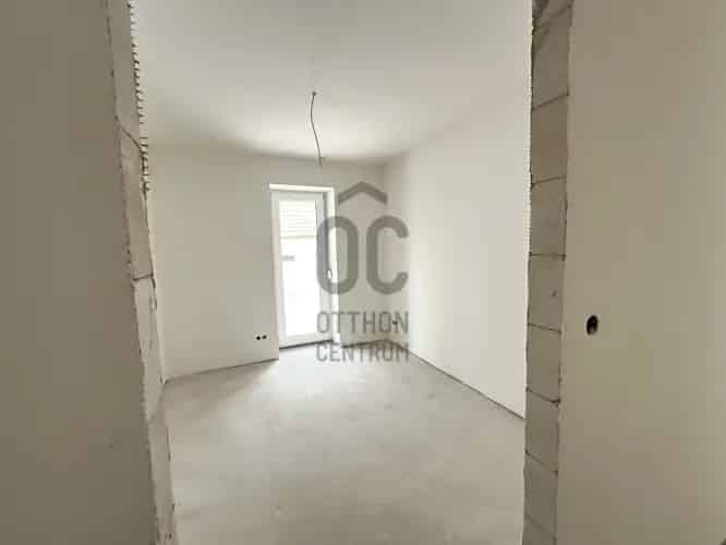 Bakonyszentlászlói eladó újépítésű családi ház, U0048421