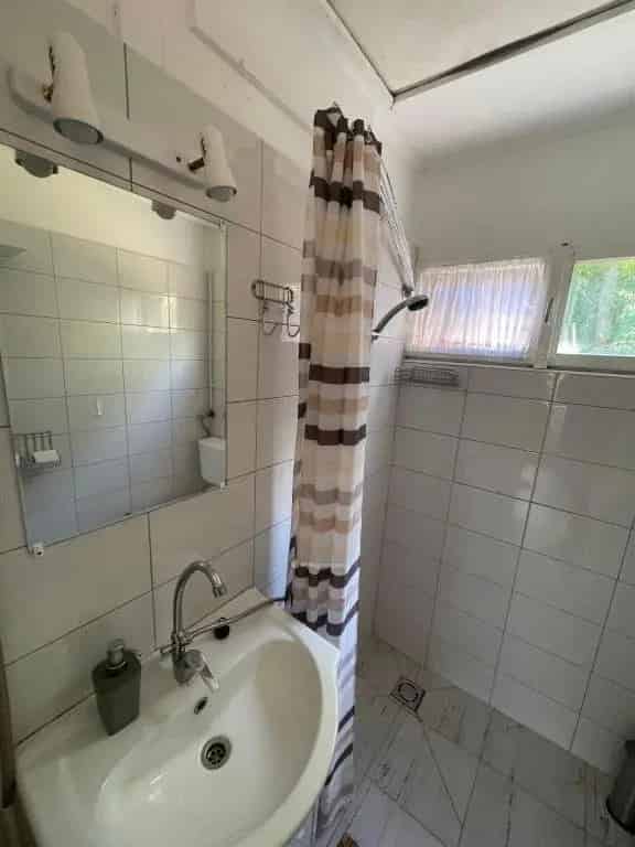 Ház Kiadó , Budakeszi járás, Közép-Magyarország