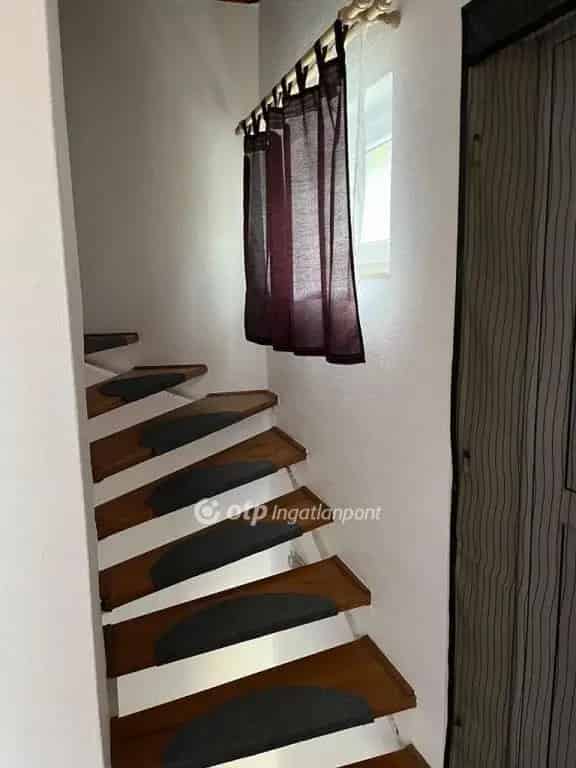 Ház Kiadó , Komlói járás, Dunántúl