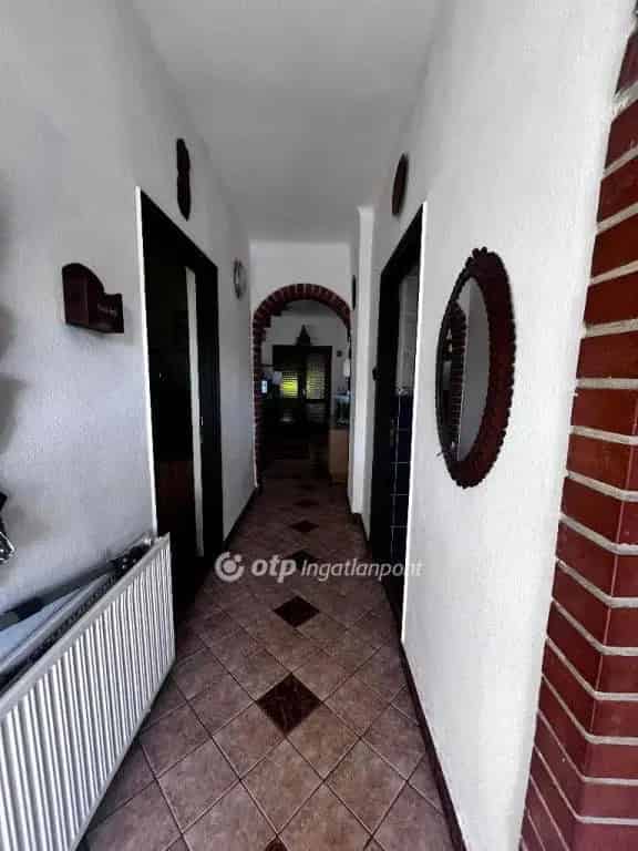 Ház Kiadó , Budapest, Közép-Magyarország