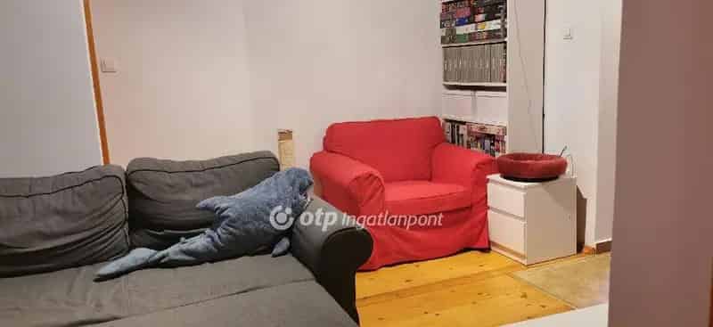 Ház Kiadó , Győri járás, Dunántúl