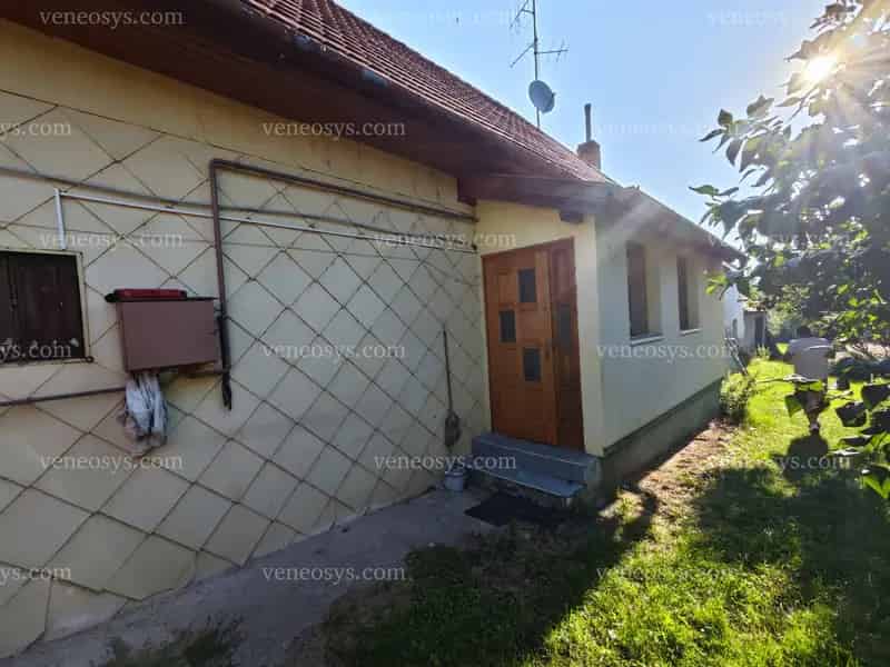 Falusi nyugalom Sopron-Balfon – régi parasztház felújítási lehetőséggel