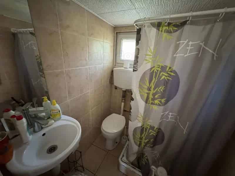Ház Kiadó , Balatonalmádi járás, Dunántúl