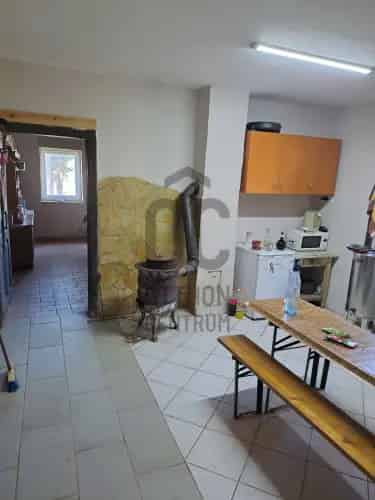 Novai eladó családi ház, H484640