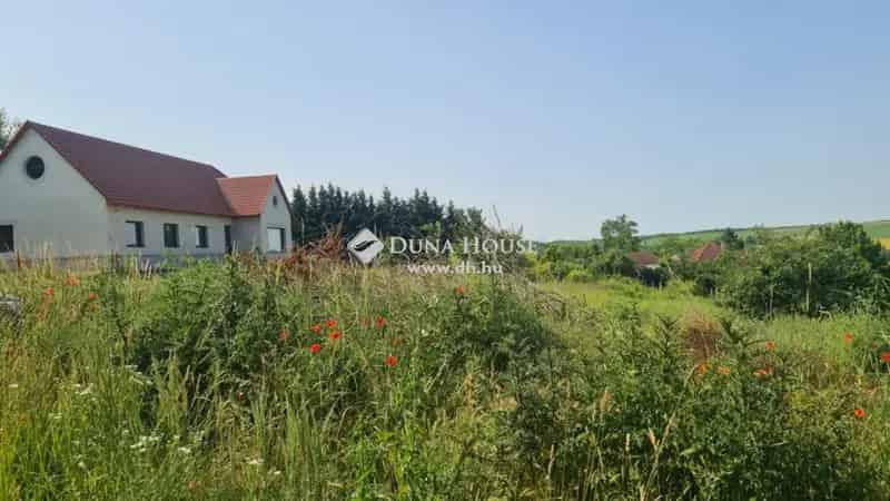 Telek Eladó , Romonya, Dunántúl