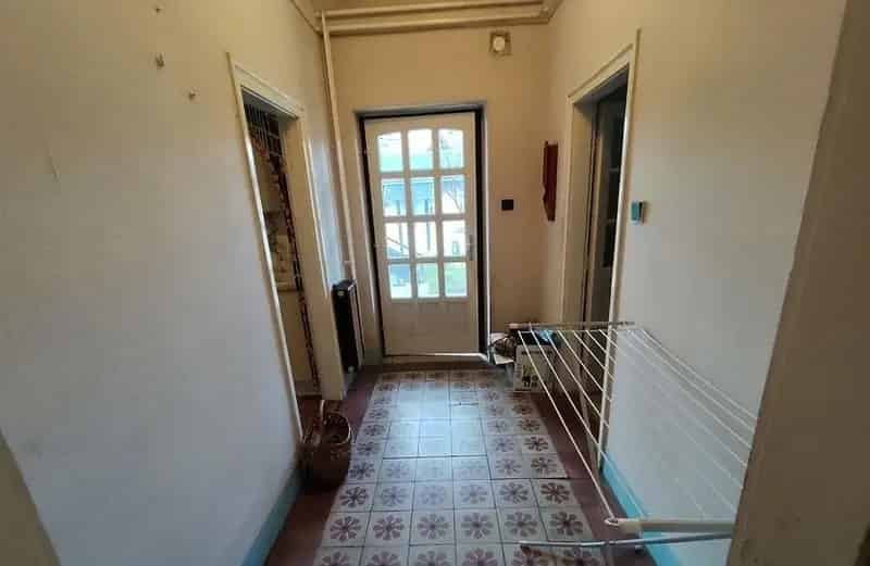 Ház Kiadó , Budapest, Közép-Magyarország