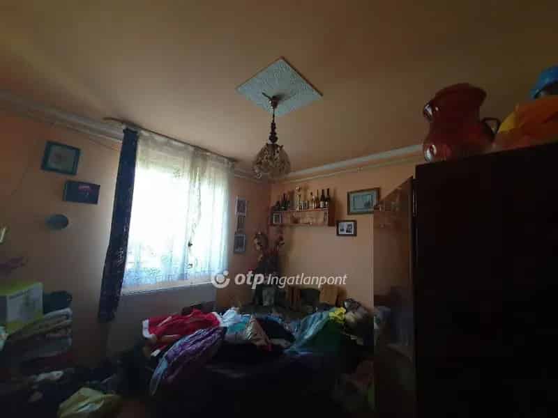 Ház Kiadó , Ceglédi járás, Közép-Magyarország