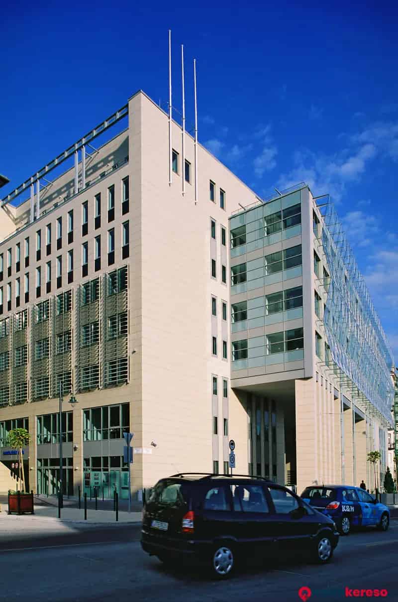 Studium Irodaház