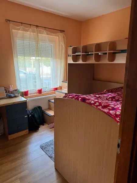 Ház Kiadó , Nagykátai járás, Közép-Magyarország