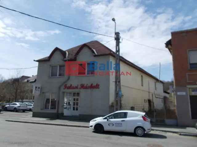 Ózd 48as út 300nm családi ház eladó befektetőknek is
