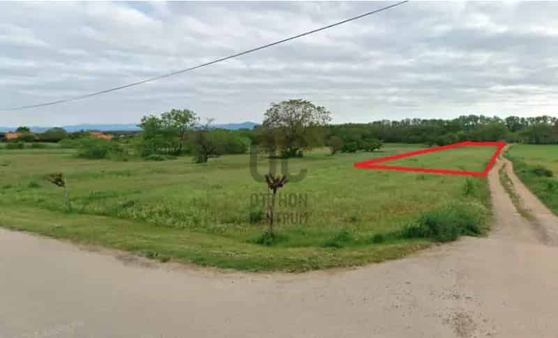 Csomádi eladó telek, T038728