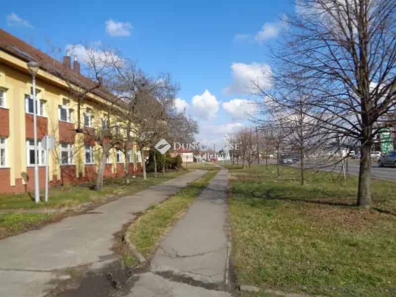 Üzleti célú Eladó , Kalocsa, Alföld és Észak