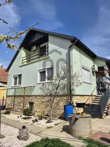 Budapest XVI. kerületi eladó családi ház, DHZ071641