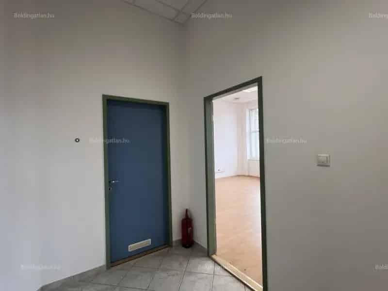 Kaposvár Belváros Iroda Kiadó 40 m2