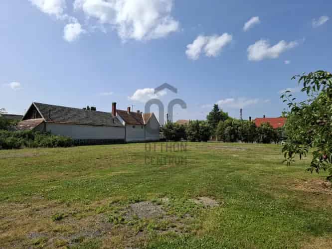 Nemeskoltai eladó telek, T040208