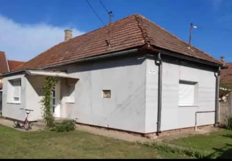 Ház Eladó , Tolna, Dunántúl