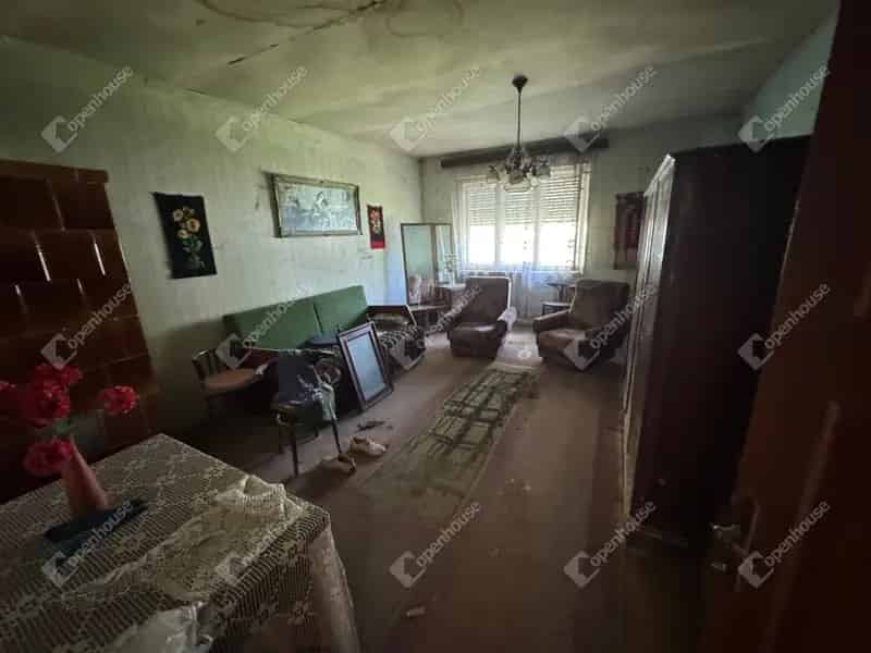 Győrvári családi ház eladó 1763nm telekkel felújítandó