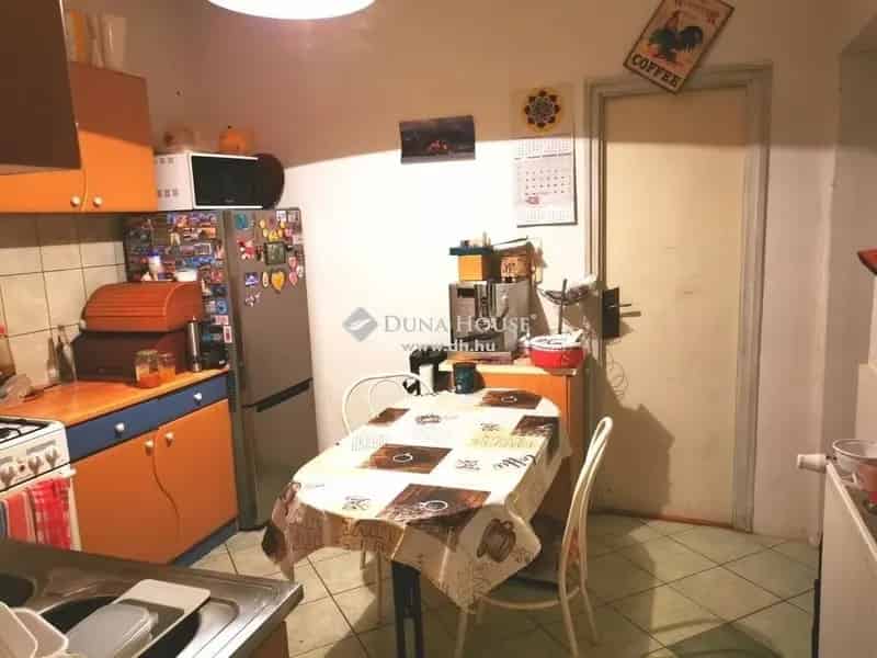 Ház Kiadó , Esztergomi járás, Dunántúl