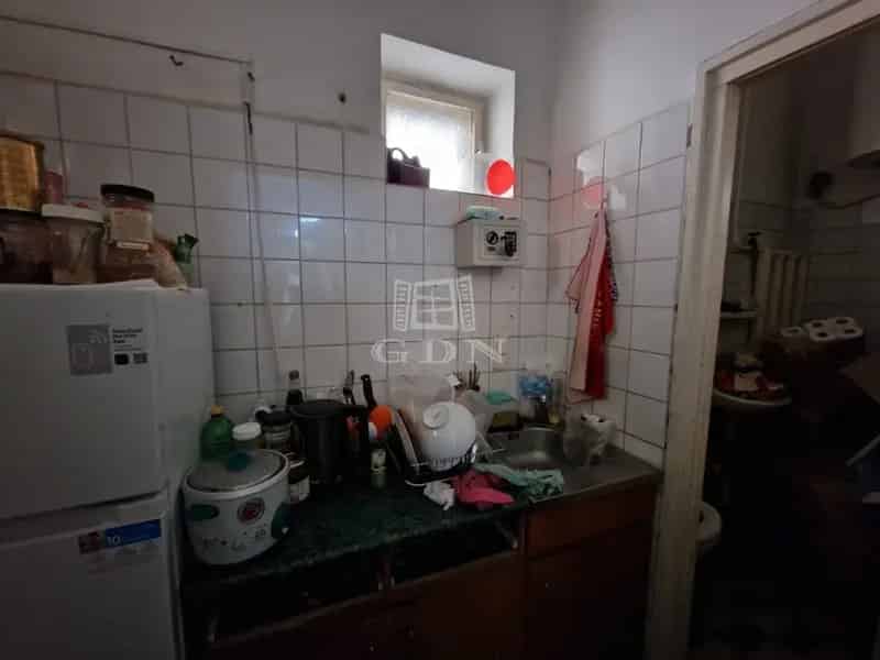Üzleti célú Kiadó , Budapest, Közép-Magyarország