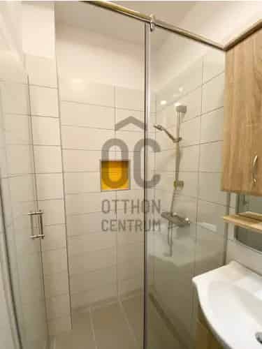 Balatonboglári eladó kereskedelmi ingatlan, UZ014264