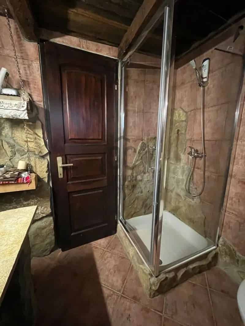 Ház Kiadó , Tapolcai járás, Dunántúl