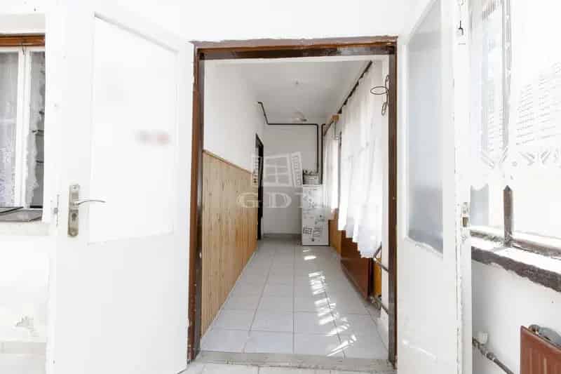 Ház Kiadó , Budapest, Közép-Magyarország