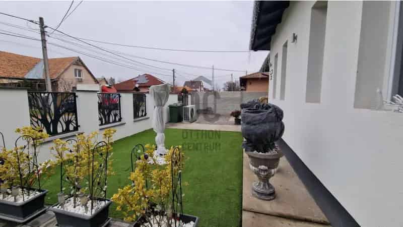 Gyáli eladó újépítésű családi ház, U0047641