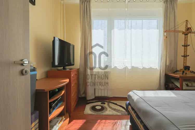 Budapest XVIII. kerületi eladó panel lakás, DLK048874
