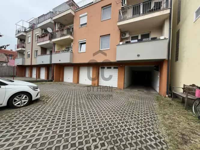 Debreceni Garázs Kiadó - 18 m2 - Elektromos Autótöltővel