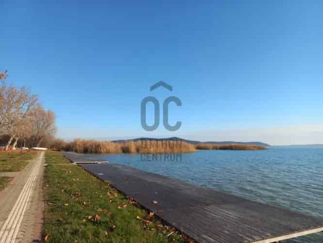Balatonudvarii eladó kereskedelmi ingatlan, UZ017931
