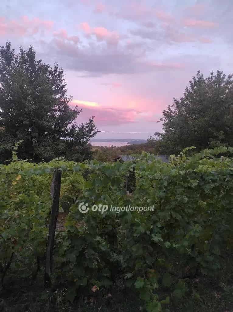 Telek Kiadó , Balatonfüredi járás, Dunántúl