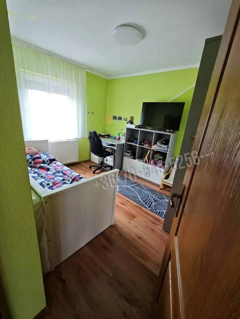 Dabas 127 nm-es családi ház eladó