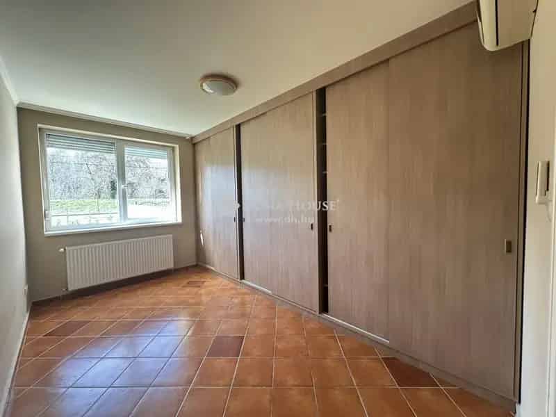 Lakás Eladó , Győr, Dunántúl