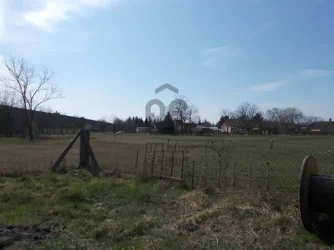 Kecskeméti eladó telek, T030874
