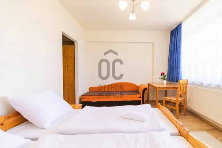 Hajdúböszörményi kiadó kereskedelmi ingatlan, UZ014209