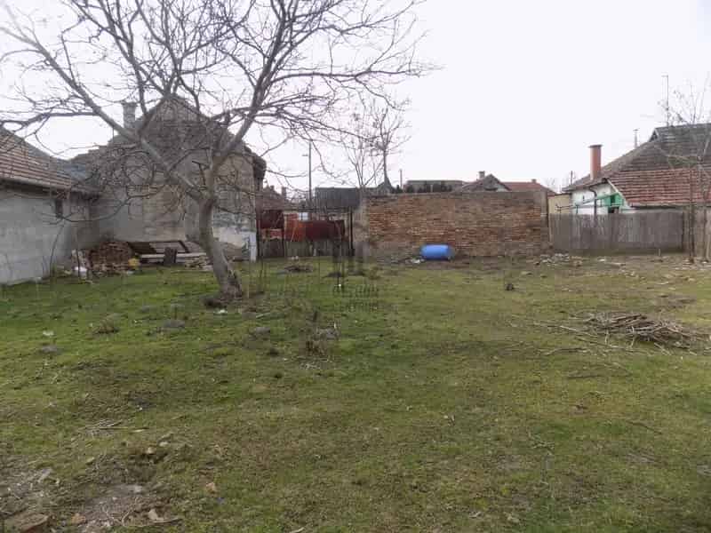 Telek Kiadó , Nagykőrösi járás, Közép-Magyarország