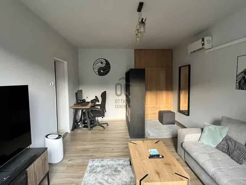 Lakás Kiadó , Budapest, Közép-Magyarország