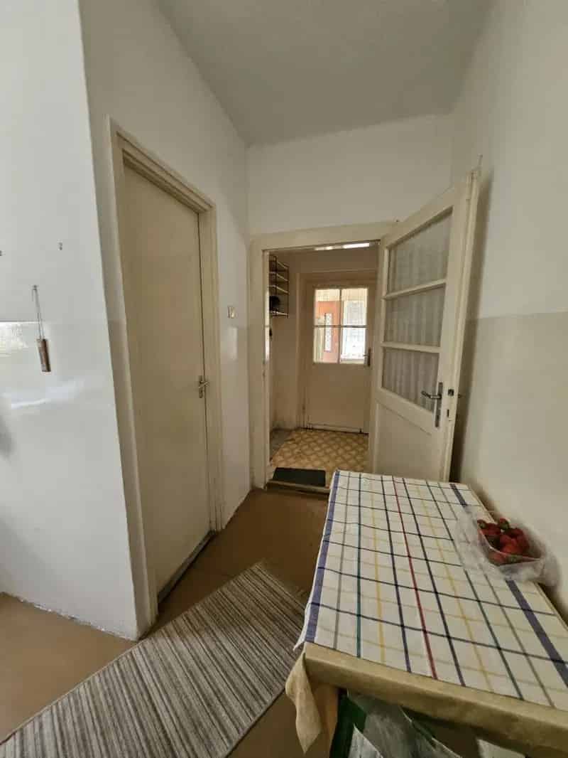 Ház Kiadó , Székesfehérvári járás, Dunántúl