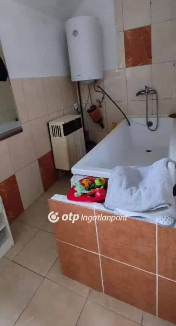 Ház Kiadó , Pápa, Dunántúl