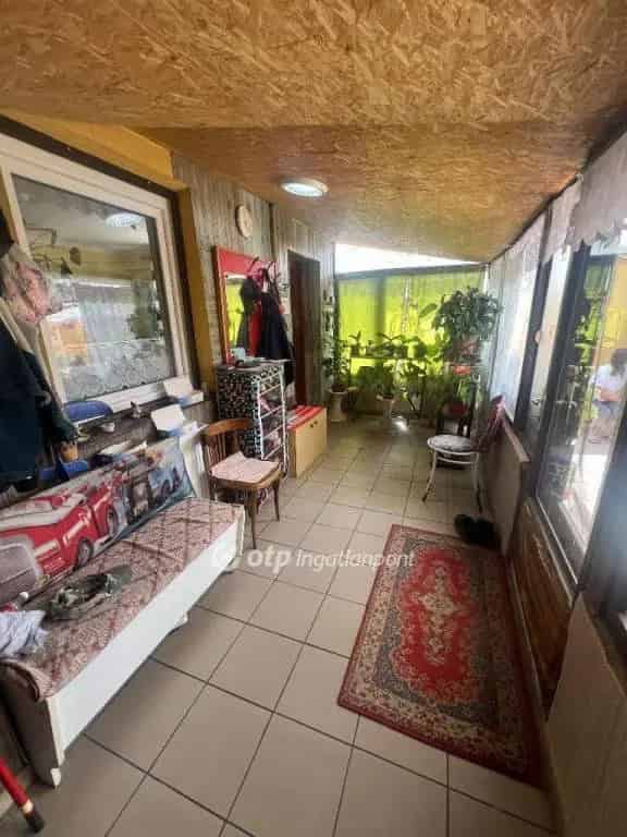 Ház Kiadó , Ceglédi járás, Közép-Magyarország