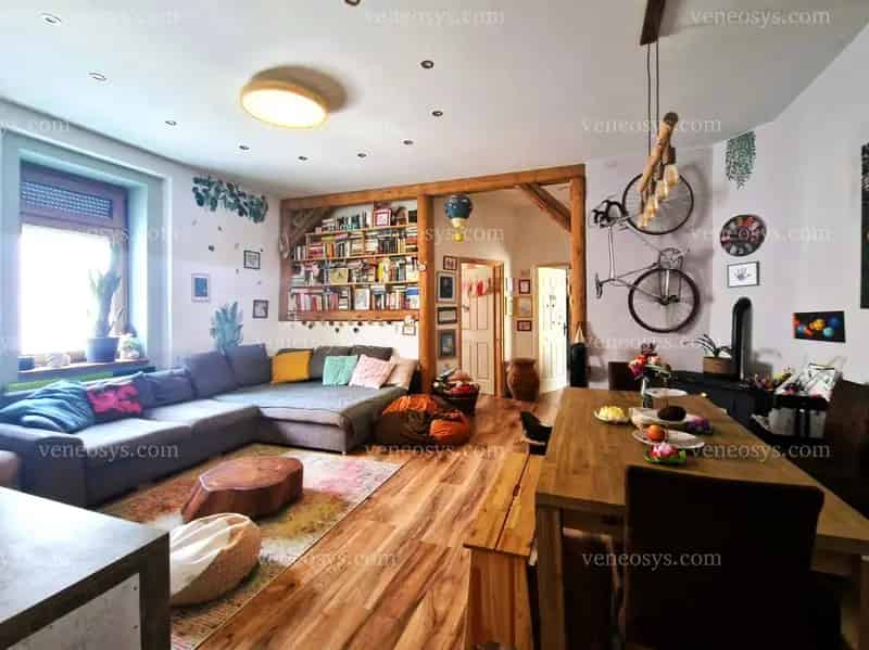 FEDEZZE FEL A BELVÁROSI ÉLETÉRZÉS VARÁZSÁT!